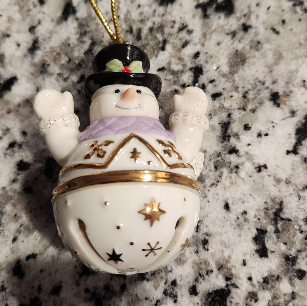 Lenox Snowman Jinglebell ornament